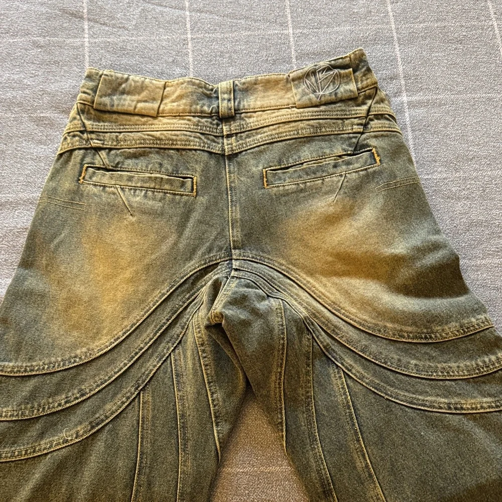 NWOT/Young Men's No/Faith Studo Distressed Jeans/Heavy Weight/Bell Bottoms - Picture 13 of 16